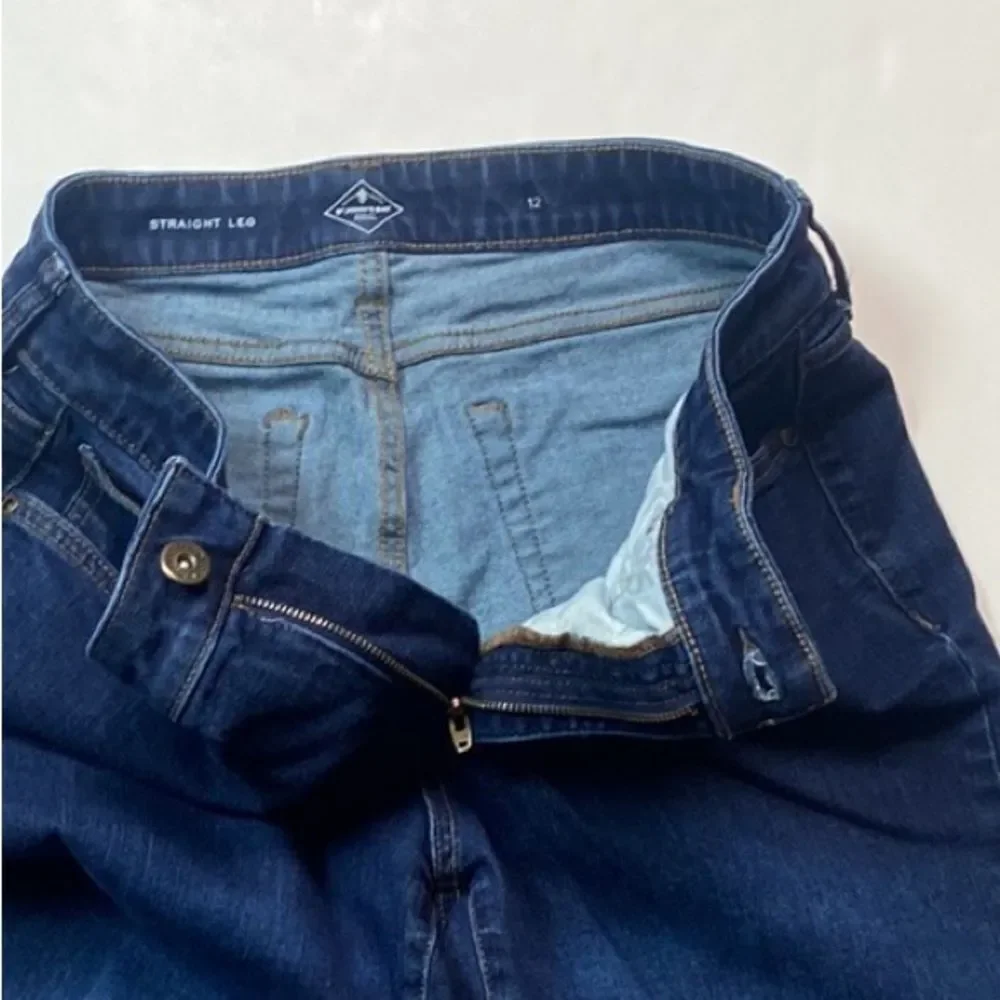 10/$50 St Johns By Quality Apparel Straight Leg Women Jeans Size 12